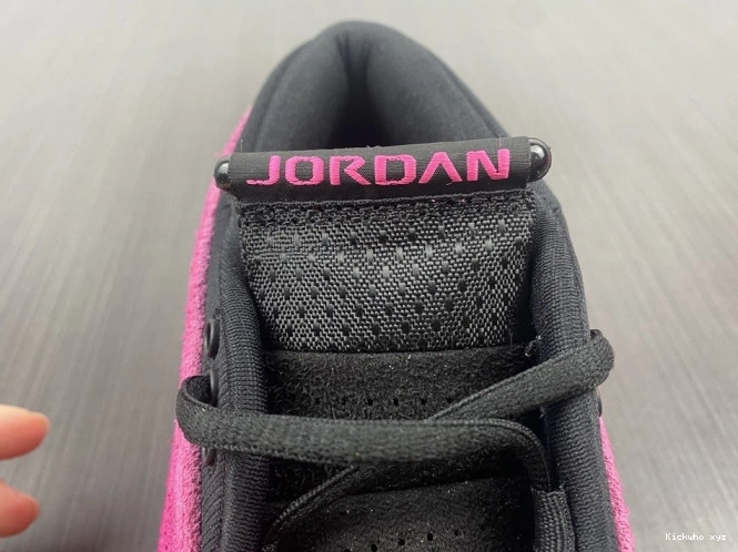 DH4121-600 (W) Retro Pink 14 Jordan Shocking Low 0822